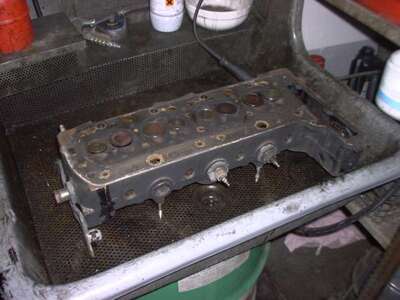 Keywords: Mercedes; W123; 200D; Motor